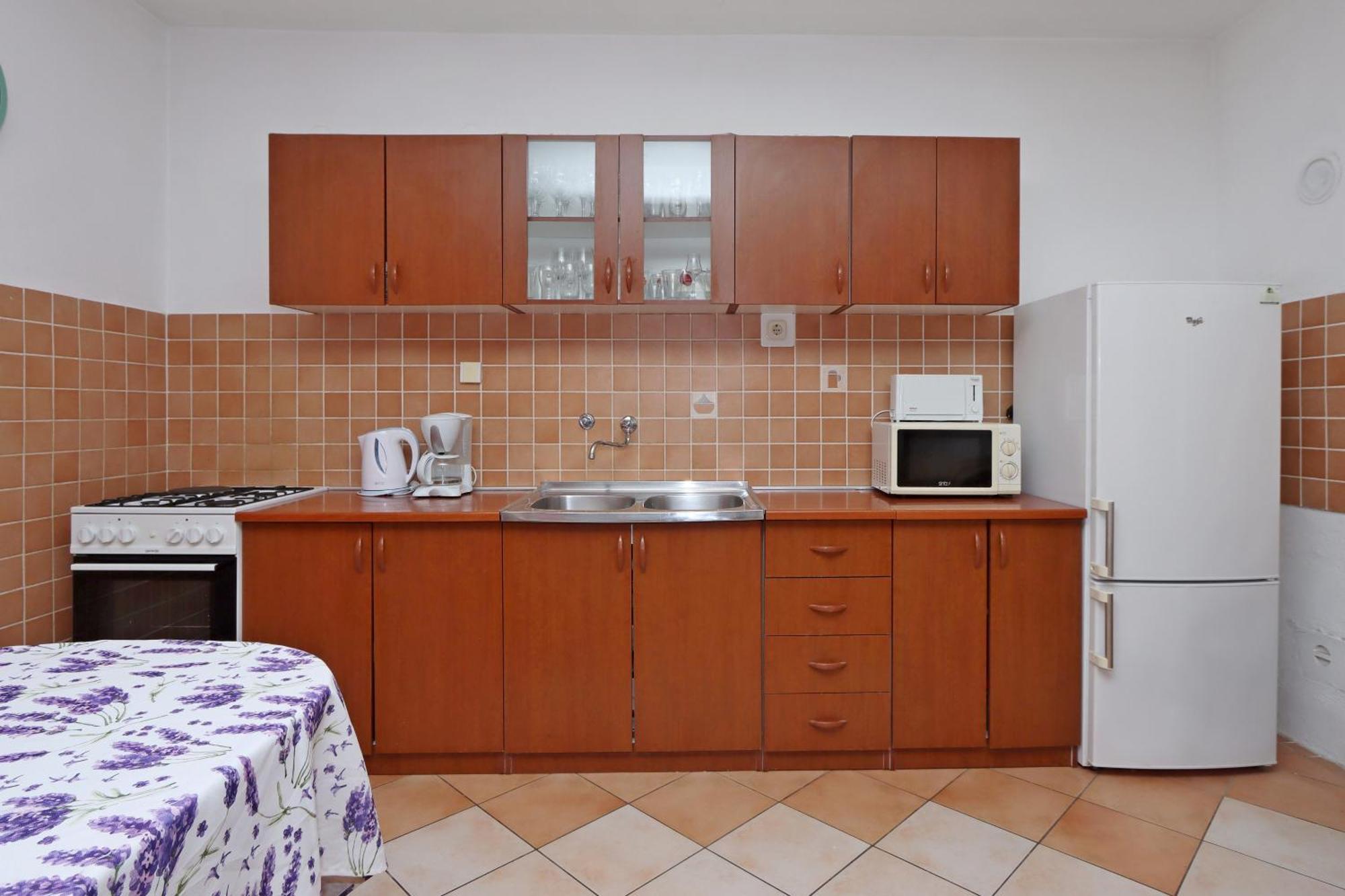 Apartments With A Parking Space Senj - 5571 Phòng bức ảnh