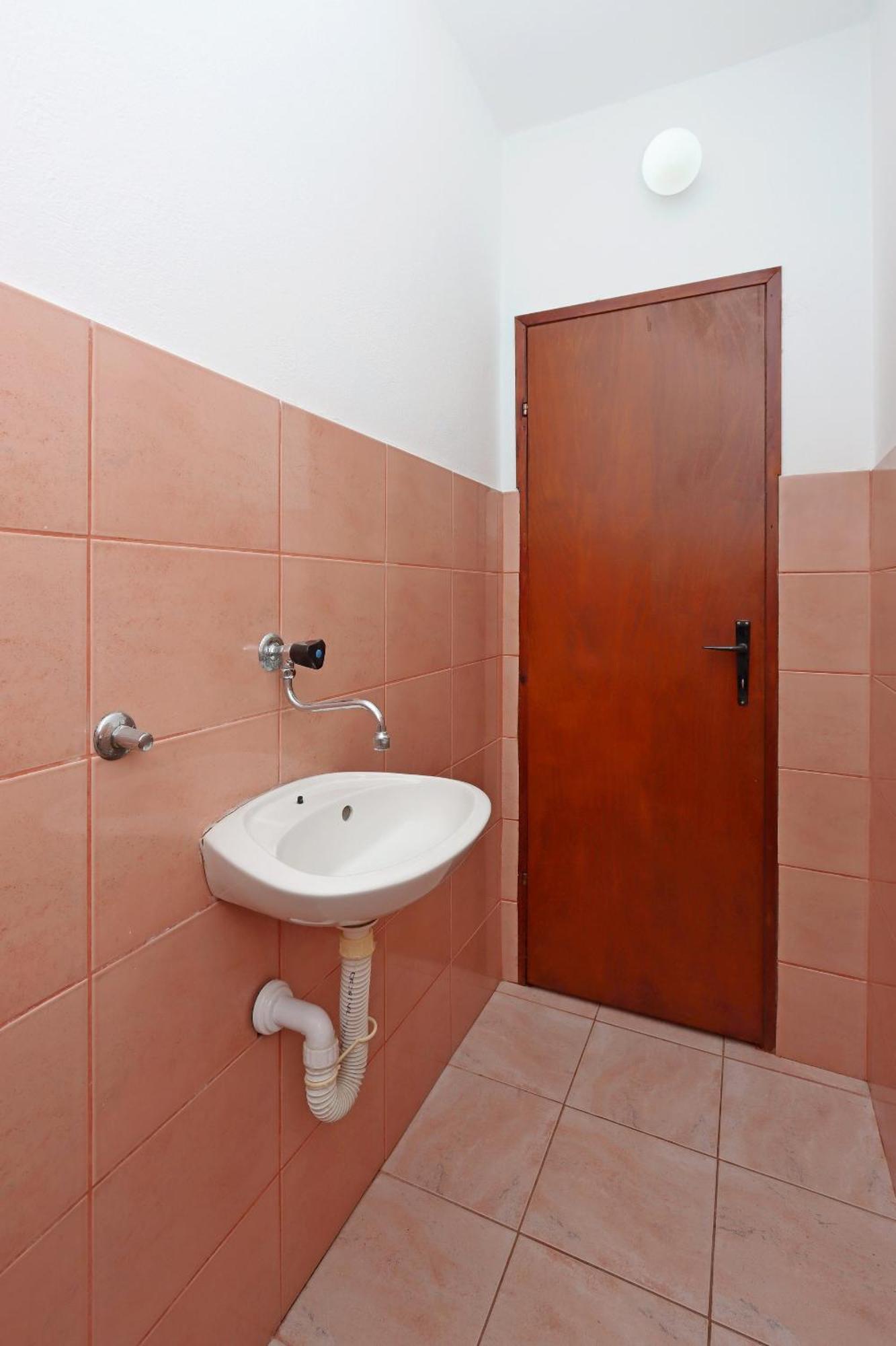 Apartments With A Parking Space Senj - 5571 Phòng bức ảnh